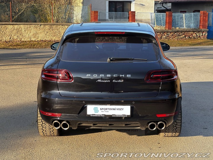 Porsche Macan Turbo 2016