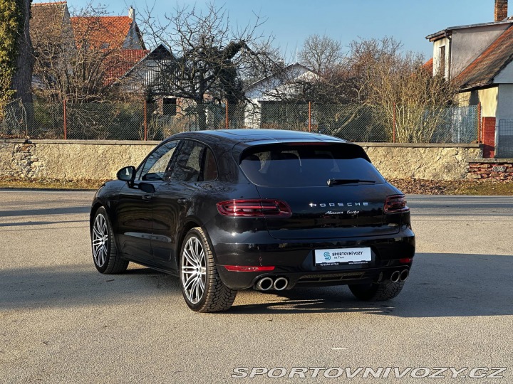 Porsche Macan Turbo 2016