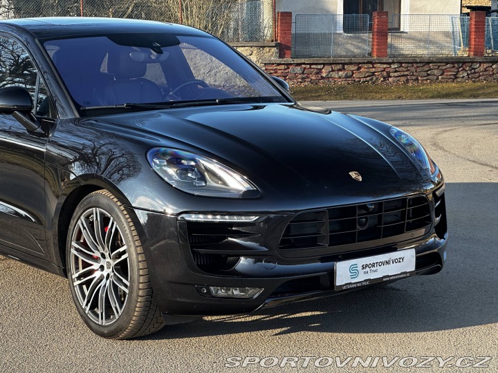 Porsche Macan Turbo 2016