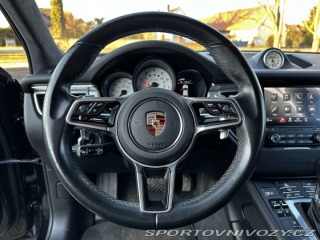 Porsche Macan Turbo 2016