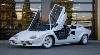 Lamborghini Countach 