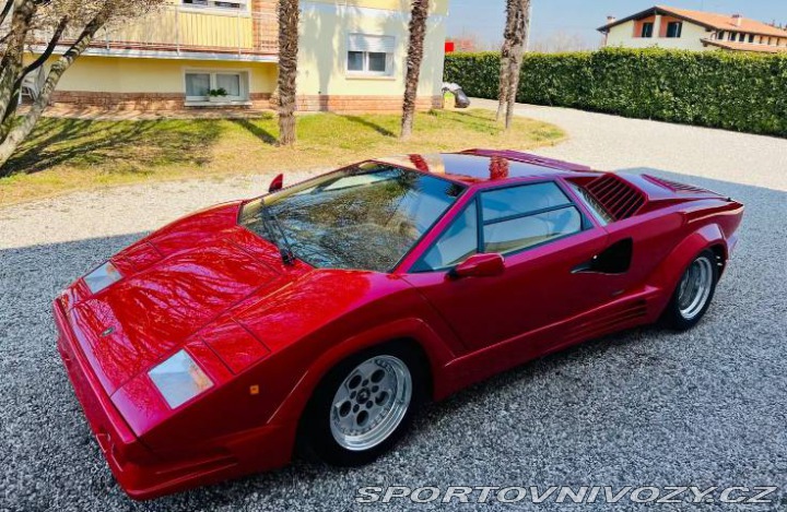 Lamborghini Countach  1990
