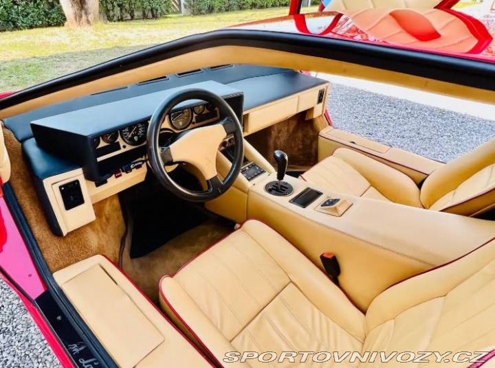 Lamborghini Countach  1990