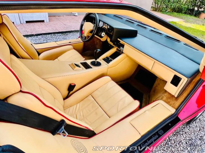 Lamborghini Countach  1990