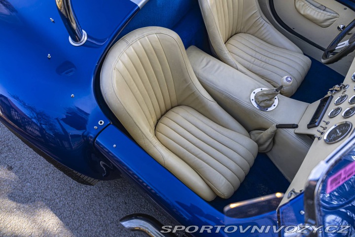 Ostatní značky Ostatní modely AC Shelby Cobra Replika 1981
