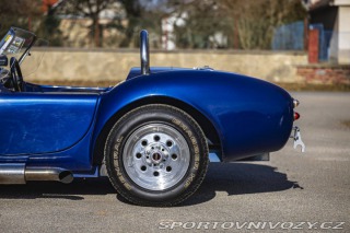 Ostatní značky Ostatní modely AC Shelby Cobra Replika 1981