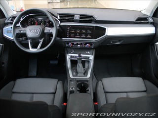 Audi Ostatní modely Q3 1,5 35TFSi S-Line MMI Bez 2025