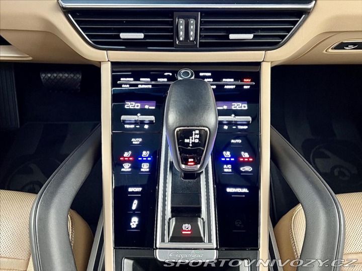 Porsche Cayenne PLATINUM EDITION, BOSE, V 2022