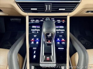 Porsche Cayenne PLATINUM EDITION, BOSE, V 2022