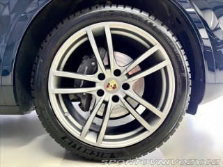 Porsche Cayenne PLATINUM EDITION, BOSE, V 2022