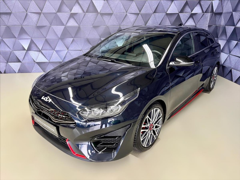 Kia ProCeed GT 150KW DCT , LED, PANOR