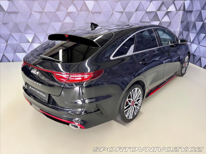 Kia ProCeed GT 150KW DCT , LED, PANOR 2022