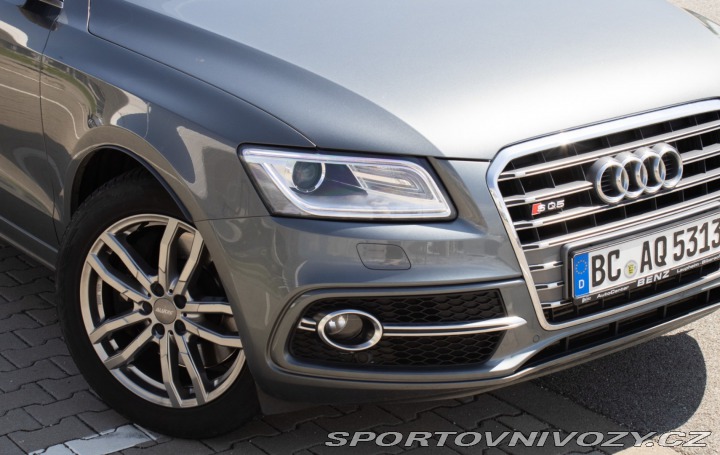 Audi SQ5 2015