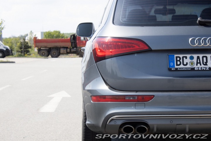 Audi SQ5 2015