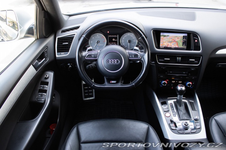 Audi SQ5 2015