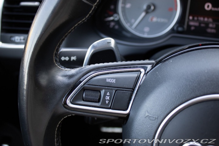 Audi SQ5 2015