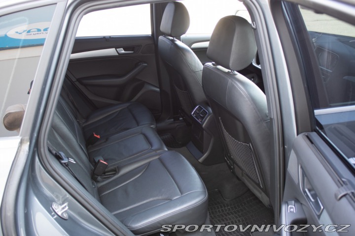 Audi SQ5 2015