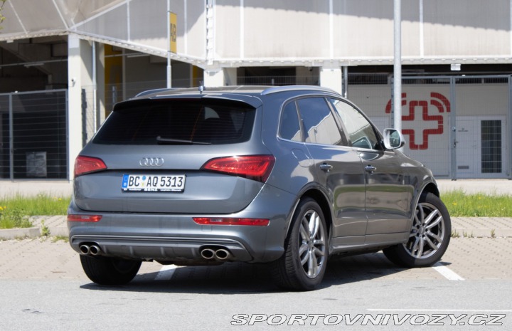Audi SQ5 2015