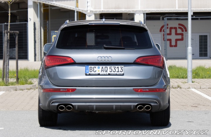 Audi SQ5 2015