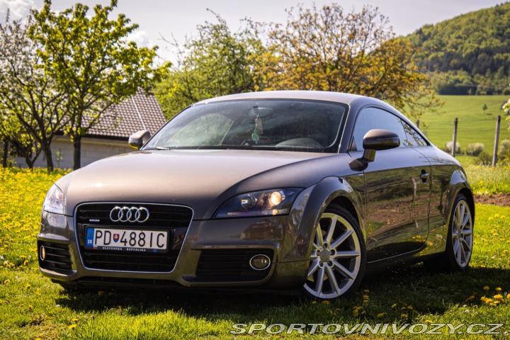 Audi TT Coupé 2.0 TDI quattro 2013