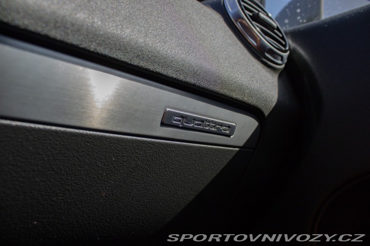 Audi TT Coupé 2.0 TDI quattro 2013