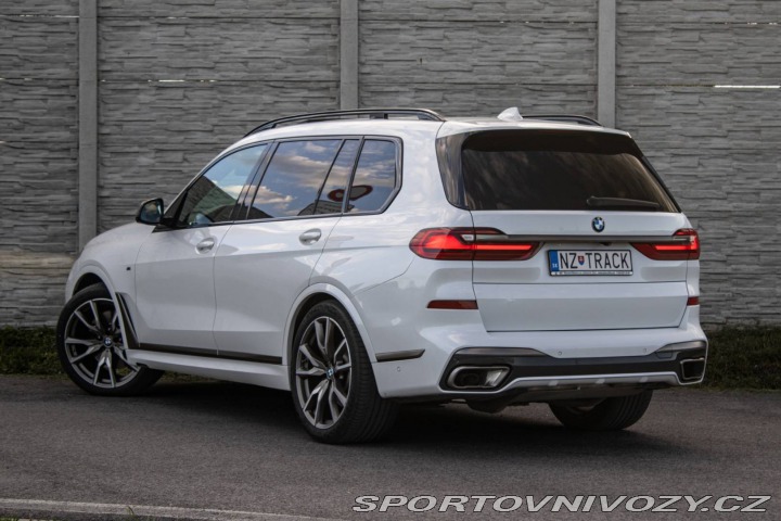 BMW X7 M50d - B&W, 360, Pan 2020