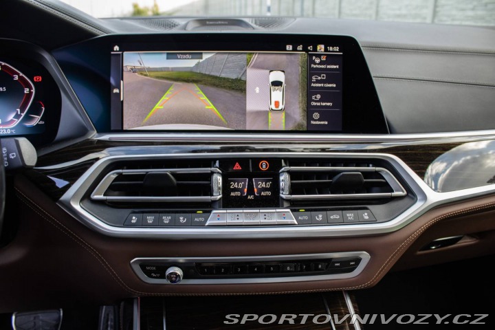 BMW X7 M50d - B&W, 360, Pan 2020