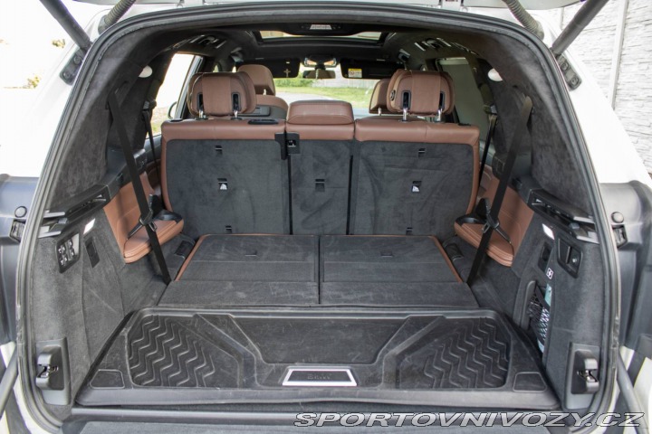 BMW X7 M50d - B&W, 360, Pan 2020