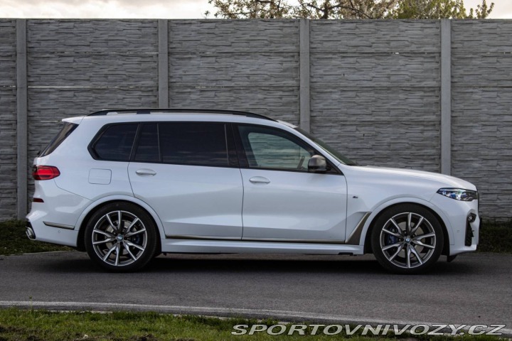 BMW X7 M50d - B&W, 360, Pan 2020