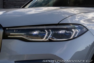 BMW X7 M50d - B&W, 360, Pan 2020