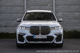 BMW X7 M50d - B&W, 360, Pan 2020