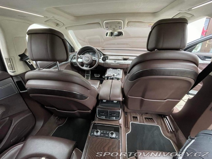 Audi S8 2015