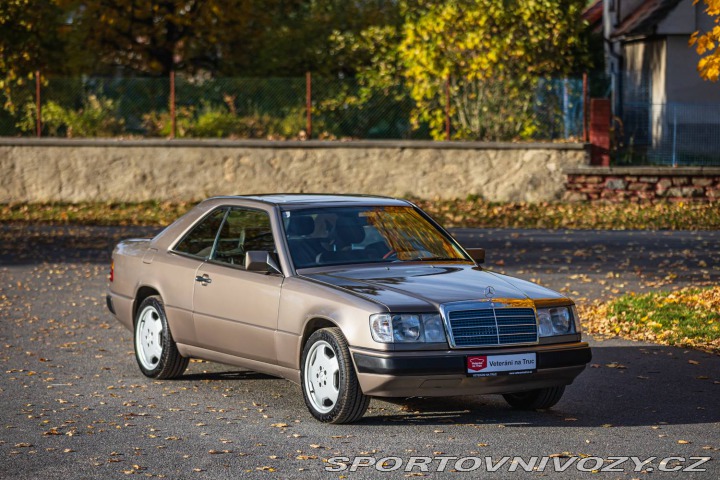 Mercedes-Benz C W124 300 CE 1989