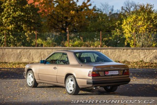 Mercedes-Benz C W124 300 CE 1989