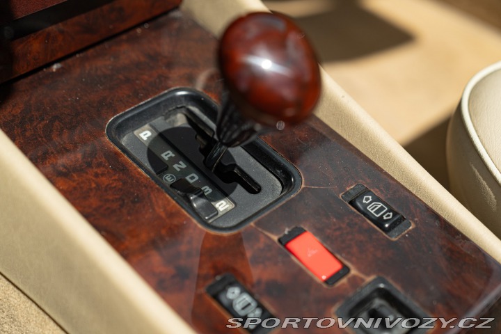Mercedes-Benz SL 300 SL 1986