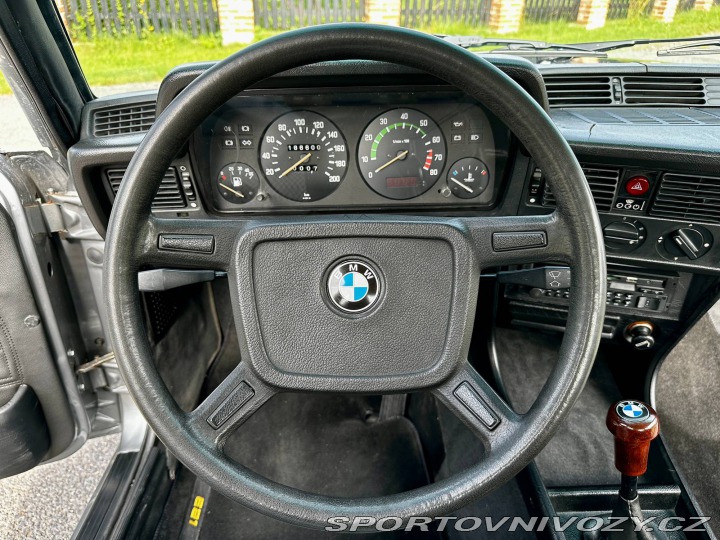 BMW 2 E21 320/6 1981