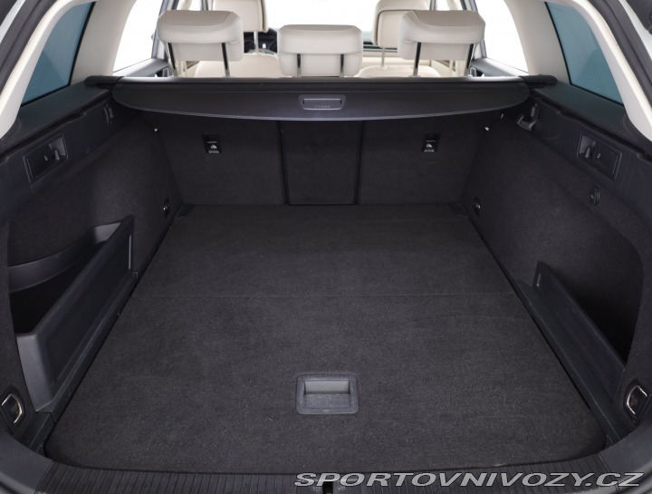 Volkswagen Ostatní modely Passat Highline 2.0 BiTDI 2015