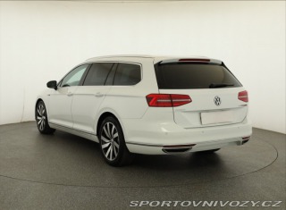 Volkswagen Ostatní modely Passat Highline 2.0 BiTDI 2015