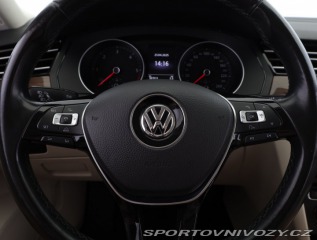 Volkswagen Ostatní modely Passat Highline 2.0 BiTDI 2015