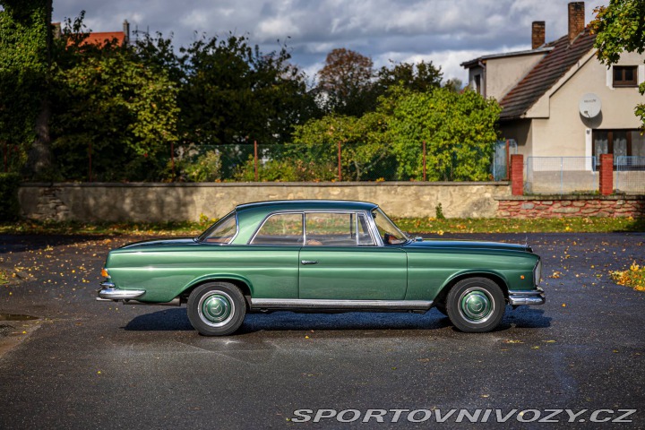 Mercedes-Benz E Benz w111 250 SE 1967