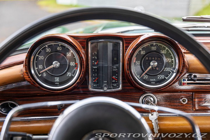 Mercedes-Benz E Benz w111 250 SE 1967