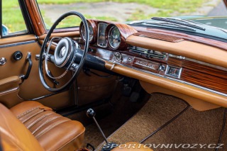 Mercedes-Benz E Benz w111 250 SE 1967
