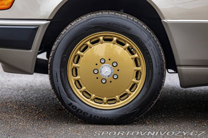 Mercedes-Benz E Benz  W124 300 CE 1991