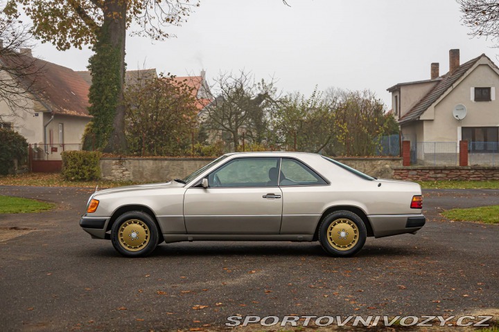 Mercedes-Benz E Benz  W124 300 CE 1991