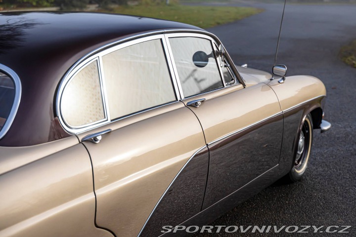 Jaguar Ostatní modely 420G 1966