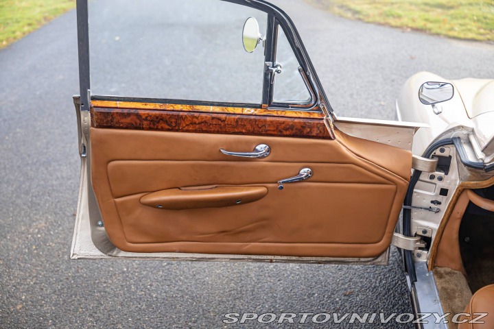 Jaguar Ostatní modely 420G 1966