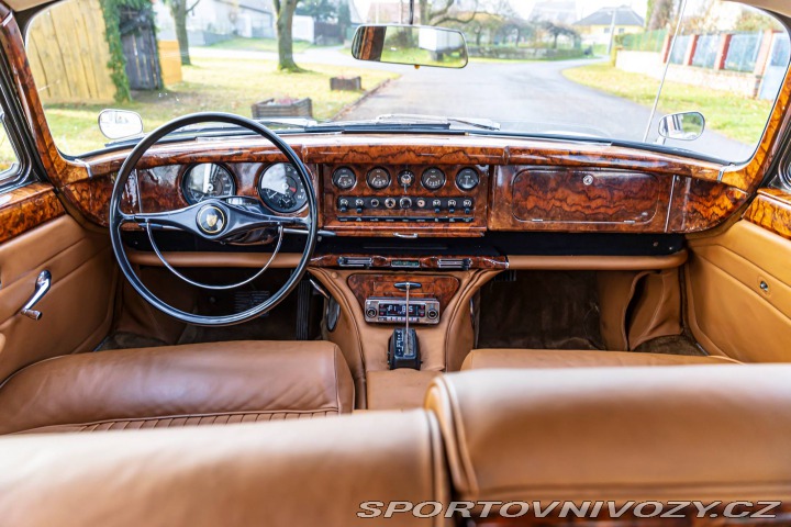 Jaguar Ostatní modely 420G 1966