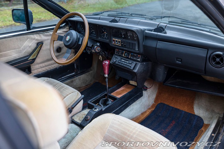 Ostatní značky Ostatní modely Alfa Romeo Alfetta GTV 2.0 1982