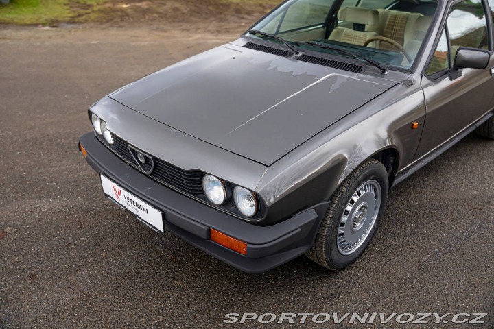 Ostatní značky Ostatní modely Alfa Romeo Alfetta GTV 2.0 1982