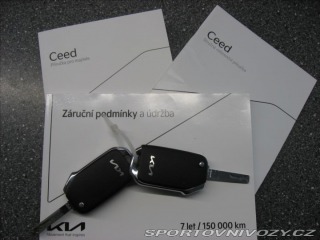Kia Ostatní modely Ceed 1,5 T-GDI 160PS  Edice 30 2024